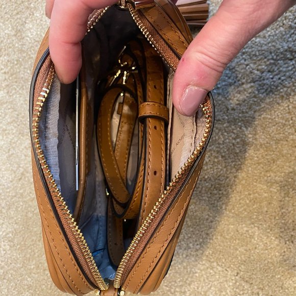 Michael Kors Crossbody - Picture 3 of 3